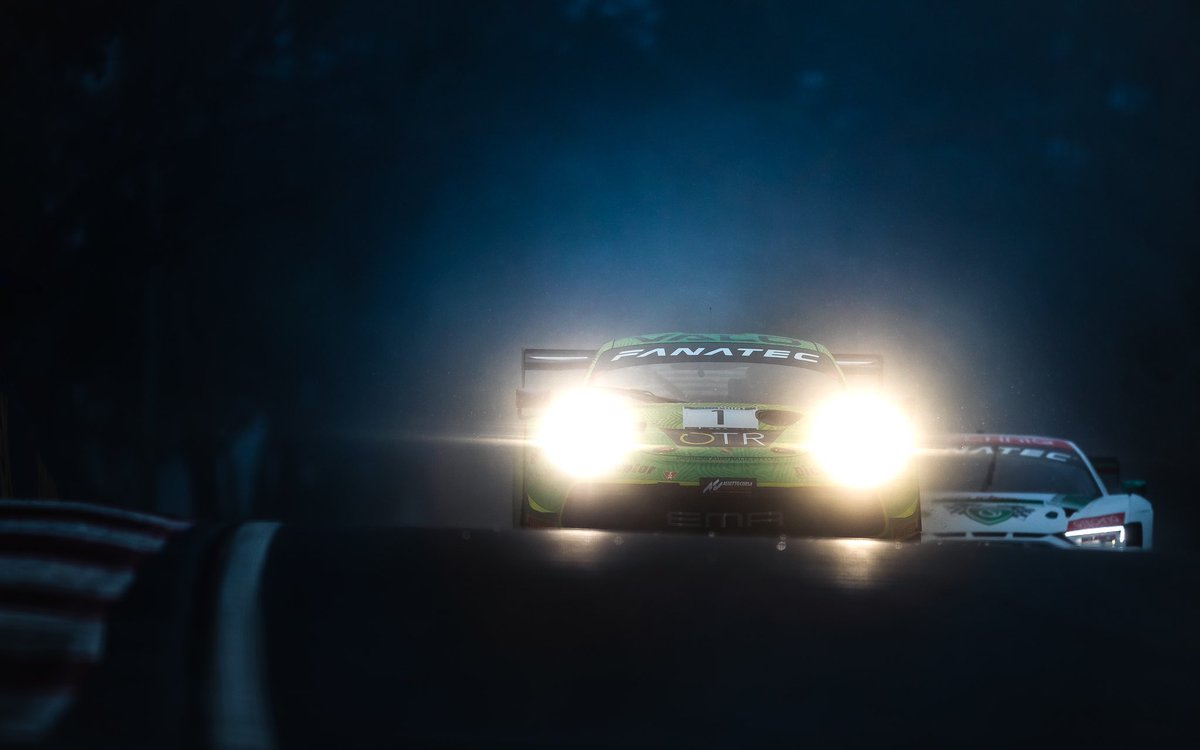 emamotorsportau's tweet photo. We back ✌️

‘Changeable’ is probably the best way to describe the conditions for the free practice sessions today, to say the least. 

Great to be back out on the Mountain. 

#gtwc #gtwchaus #bathurst #bathurst6hour #porsche #porsche911gt3r #gt3r https://t.co/OsQUwQWAJP