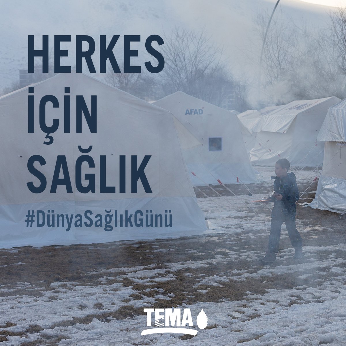 Bu Sene Dünya Sağlık Günü’nün Teması “Herkes İçin Sağlık!”

Şubat ayında gerçekleşen ve hepimizi derinden üzen depremler sonrasında bölgede bulunan milyonlarca insan sağlıksız bir çevrede yaralarını hala sarmaya çalışıyor.

⚠️ Depremin üzerinden geçen 2 ayın sonunda deprem