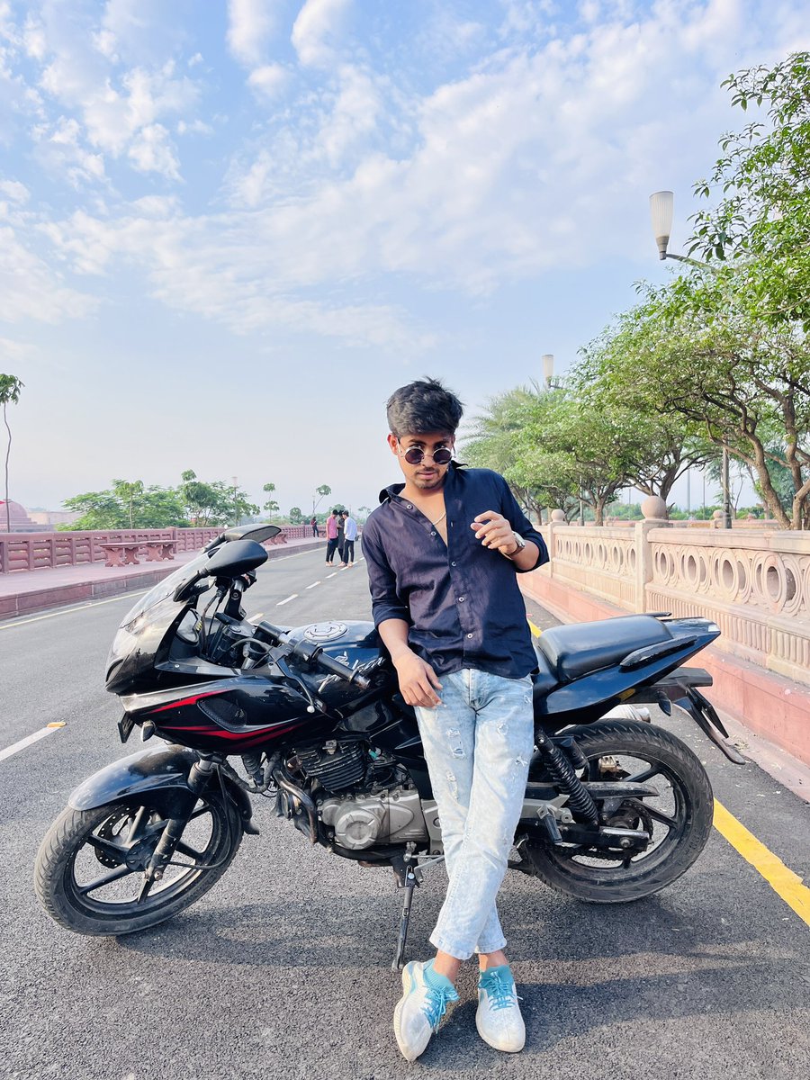 FnCreation's tweet photo. If Ur Are Bad I Am UR Dad🫶🏻 

Bs capstion ke lie tha😂 https://t.co/HGKNqFF95n