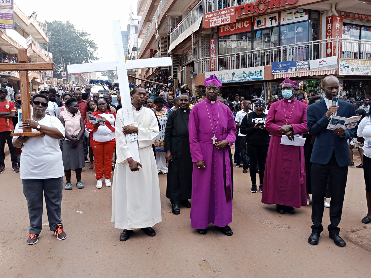 allsaintskla's tweet photo. The @Archbp_COU and Bishop Mutebi leading the Ecumenical public way of the cross from the All Saints' Cathedral to Old Kampala  in commemoration of the Good Friday. The public way of the cross is organised by Uganda joint Christian Council. https://t.co/sG9rMlrlfp