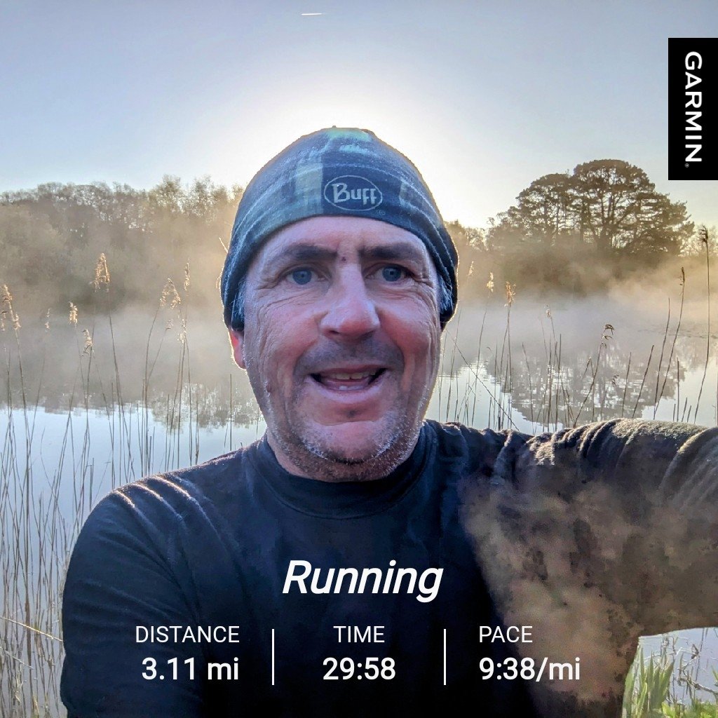 A lovely sunrise run around the Common this morning was a great way to start the long weekend. 

Although, I am definitely still missing the heat of Australia. Seriously, how is it still only 1° outside!?!

@HamwicHarriers @UKRunChat #betterthanbefore