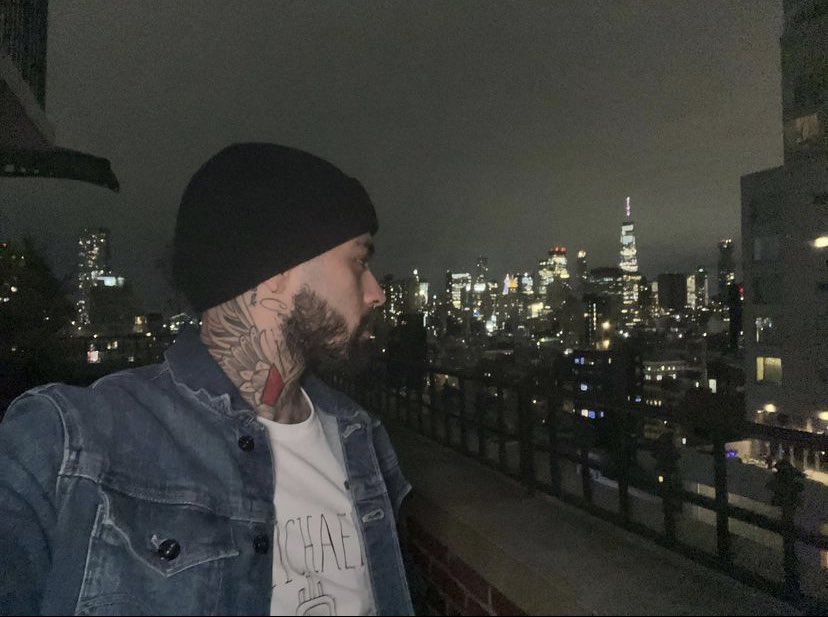 im killing myself he’s so fine