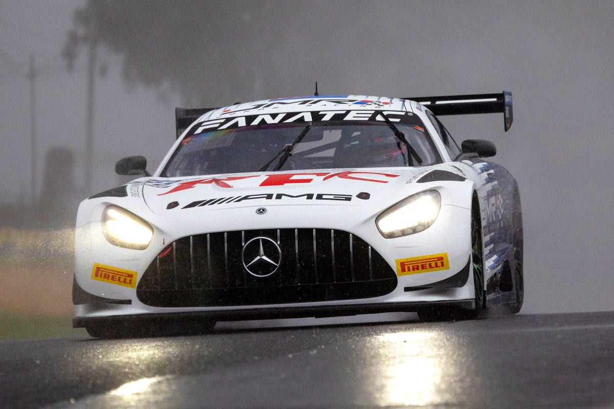 Auto_Action's tweet photo. The 2023 Bathurst 6 Hour rolled into action today with the Jamie Whincup Mercedes claiming P1 in GT World Challenge Australia practice proceedings.

The Anton De Pasquale led BMW topped Friday Production Cars practice.

#Motorsport #Bathurst #Bathurst6Hour #DePasquale #Whincup https://t.co/6g3UeZYTsK