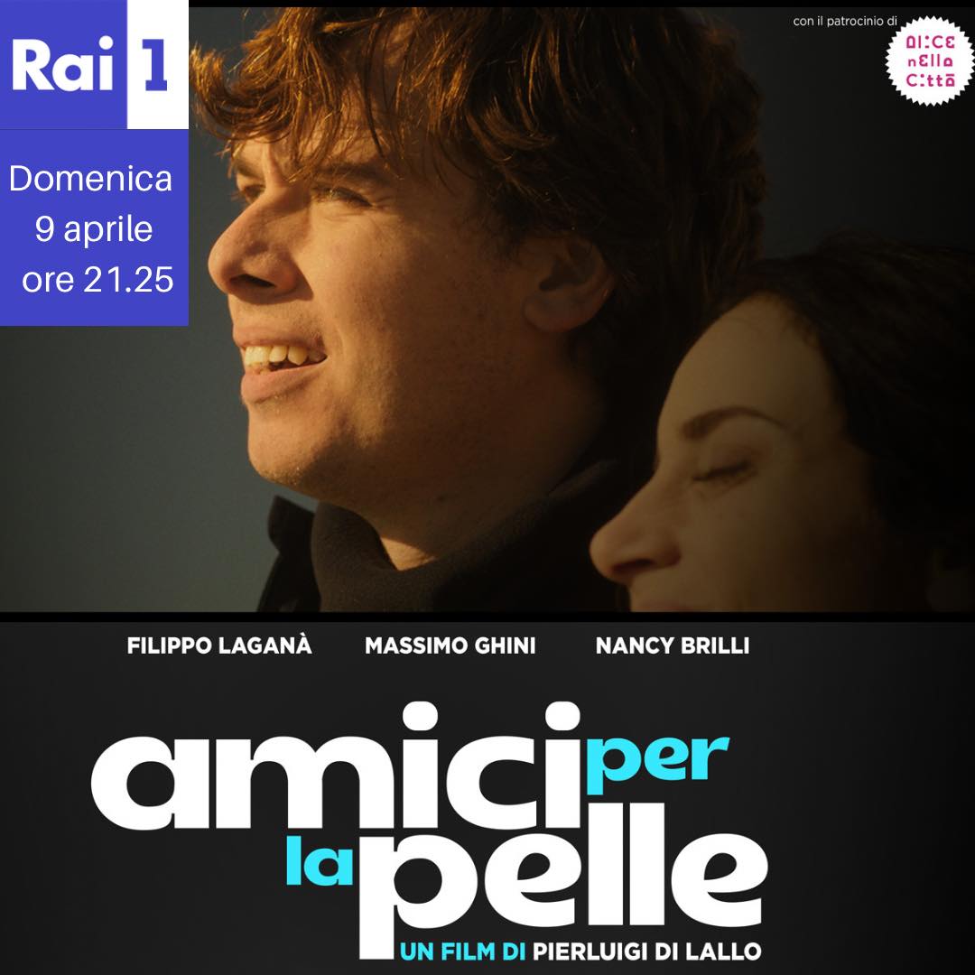 CNTrapianti's tweet photo. Un #film da non perdere: #Amiciperlapelle, in onda su @Rai1 domenica 9 aprile alle 21.00, è tratto dalla storia di #FilippoLaganà e racconta il percorso difficile, ma pieno di speranza, di chi ha ricevuto un trapianto urgente di fegato. https://t.co/wCUmHRKR88