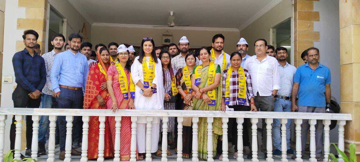 advprabhayadav's tweet photo. आम आदमी पार्टी,  #आम_आदमी की पार्टी  |

#आमआदमीपार्टी  #aamaadmiparty https://t.co/ZzBnJ0amSW