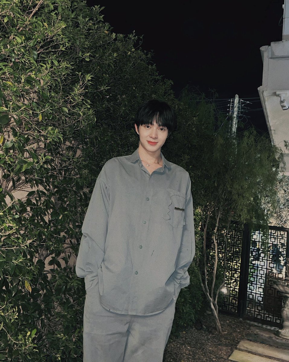 znngurlz's tweet photo. So I haven't reached 500 yet😵‍💫 then should we continue our mutuals🥺 let's go zonzon follow eo😍🤝
*anw these two photos are one of my fav xixi (⁠｡⁠•̀⁠ᴗ⁠-⁠)⁠ﾉ⁠♡

#ซนซนขอแลกฟอล https://t.co/OeH4ZqAQr4