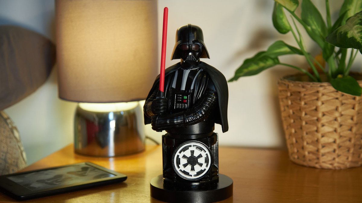 zavvi's tweet photo. “Give yourself to the Dark Side."

Enter our Giveaway for a chance to win a Star Wars Darth Vader #cableguys Stand from #exgpro 💥

To enter
💥 Follow @zavvi @exgpro
💥 Tag 3 friends
💥 Like and share this post for an extra entry! 

 Comp closes 14/04- 18+- Int entries welcome 💥 https://t.co/G86QEr8ZSC