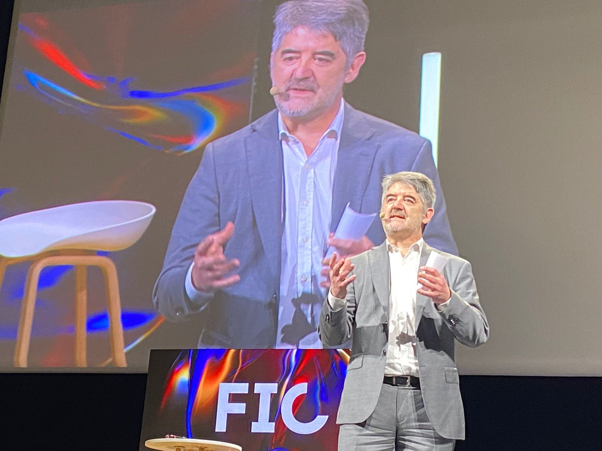 NumSpotCloud's tweet photo. “Est-ce que l'Europe peut faire sa révolution #cloud ? Assurément, oui. Est-ce qu'elle peut faire l'économie d'une révolution ? Assurément non !”
— @AlainIssarni 
#FIC2023 #pleniere3 https://t.co/LmNpjvrfPx