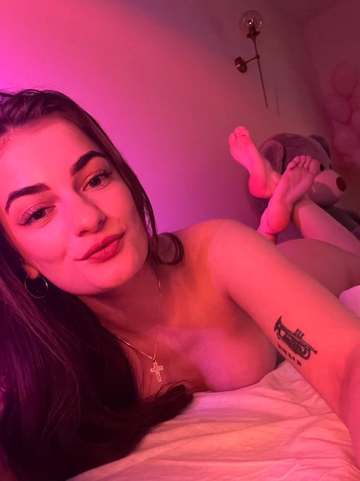 Want more hot content? Follow the link in the profile header! #footfetısh #tatoo #Lips #kissinggirls<a href="/tag/lips"class="tags"><span>#lips</span></a><a href="/tag/kissinggirls"class="tags"><span>#kissinggirls</span></a><a href="/tag/tatoo"class="tags"><span>#tatoo</span></a><a href="/tag/footfet%C4%B1sh"class="tags"><span>#footfetısh</span></a><a href="/tag/adult"class="tags"><span>#adult</span></a>
