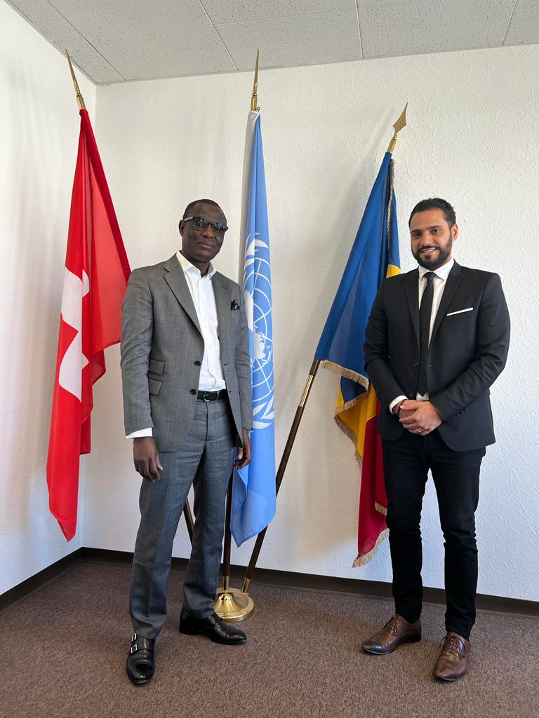 Sahel2R3S's tweet photo. Audience accordée par SEM l'Amb du #Tchad @ahmad_makaila en #Suisse & @ONUGeneve au président du #2r3s #JérômePigné . Echanges fructueux et disponibilité pr accompagner l'opérationnalisation du Mécanisme International de Prévention et d'Anticipation des crises au #Sahel #Mipas https://t.co/FwUeI5yBsA