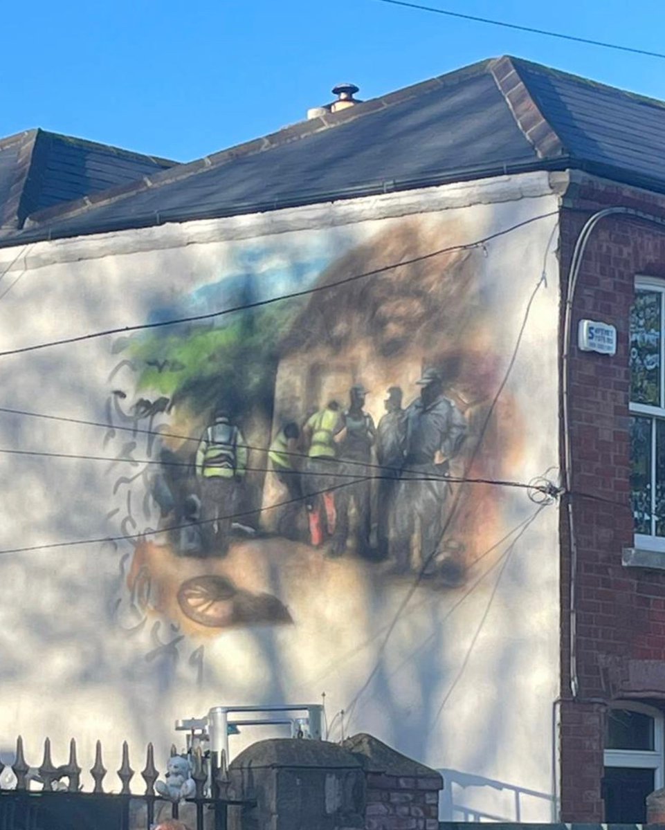 dlLambo's tweet photo. Nice new Spicebag mural just finished in Arbour Hill https://t.co/23LN0IpWPi