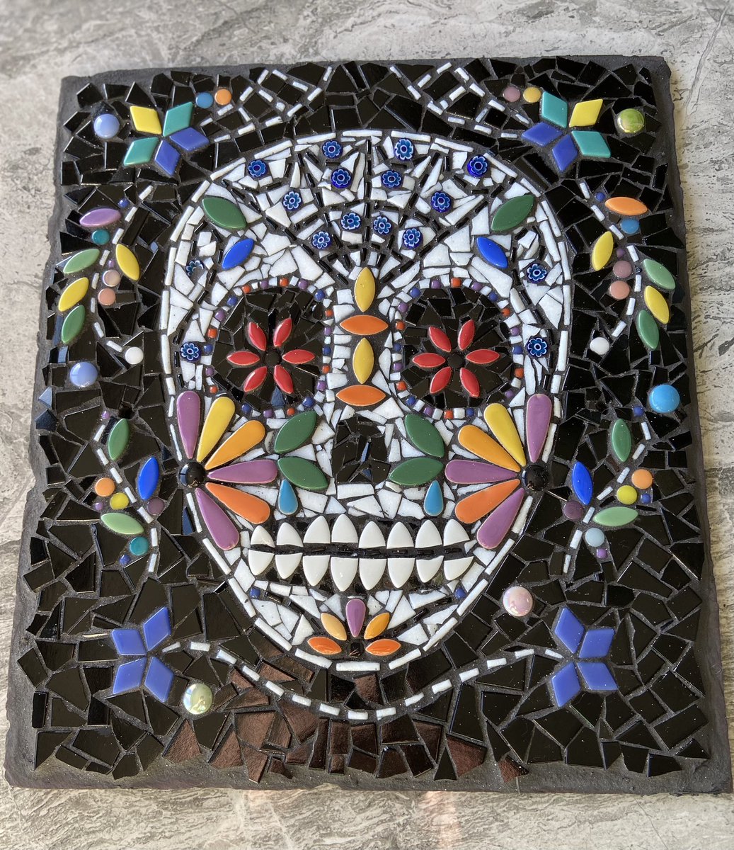 t7nky's tweet photo. On my Easter hols so catching up with mosaic commissions. #sugarskull https://t.co/FAfM1RsEMR