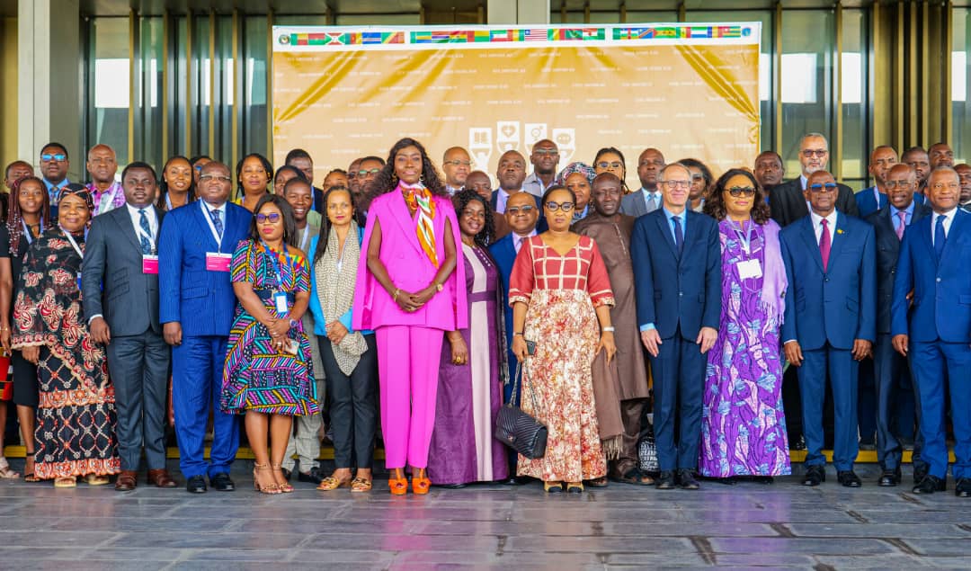 #CommuniquéDePresse - C'est officiel ! l'Engagement de l'Afrique de l'Ouest et du Centre pour des adolescents et des jeunes éduqués, en bonne santé et épanouis a été proclamé par 24 pays. 
Faisons-en une réalité !
👉 bit.ly/3Mjt98e

#LéducationSauveDesVies #EngagementAOC