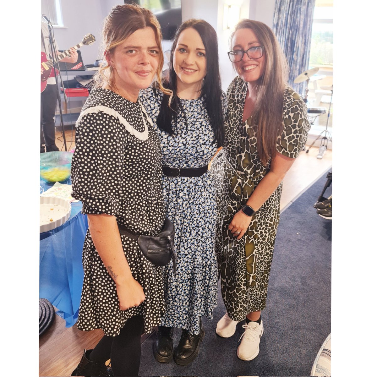 Leah_LDStudent's tweet photo. Love this photo of my previous supervisor and current supervisor at my placements. They truly are two incredible people who have hearts of gold 💕 Yesterday's photo celebrating a year opening up the specialist PMLD unit. @USWPlacements #StudentLDNurse @usw_flse @leanne_bateman https://t.co/gUjIg52ExF