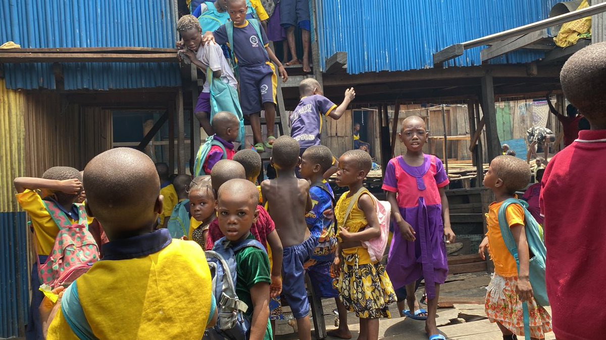 Nsukka_okpa's tweet photo. If you have Clean Neat Primary school text books.
If you can help with Stationary Items.. Books and Pens.

Whatever you can help with. Please let me know.

Do not be swayed by the " Na Tinubu Lagos ". Them No dey use adult wahala put untop small Pikin head. https://t.co/ERZkVrU0Zm