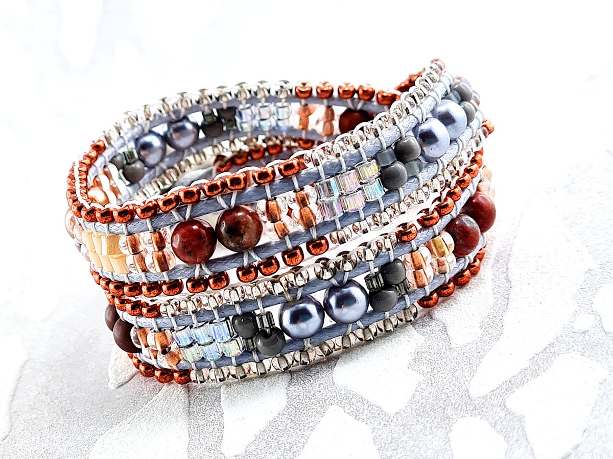 Catchinsky's tweet photo. #Wickelarmbänder sind ein Hingucker und machen jedes Outfit besonders. Deswegen liebe ich sie so! #Naturtöne, #wunderschönesGeschenk beste Freundin ,#Boho-Wickelarmband, #Freundschaft, #Hippiearmband,# Unikat  https://t.co/vXmJ7dCOef https://t.co/xmlv3sJ1Hi