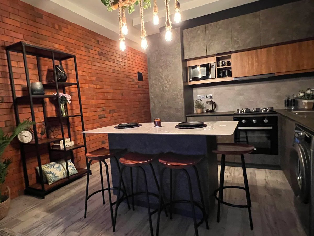 hadestays's tweet photo. This bedroom condo in Kampala, Uganda will cost you $45 a night. Hosts 2 people.
Link to book: https://t.co/wNmbPbfhP3
- #Hadehomes #Travel https://t.co/Rq1t9uhA6U