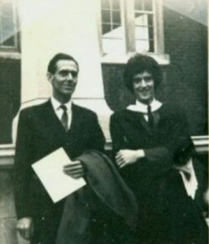 MayWhiteQueen's tweet photo. Happy heavenly birthday Harold May 🤍

✨I'm sure he's very proud of you, @DrBrianMay! ✨

🌸HASHTAGS: #BrianMay @brianmaycom https://t.co/BJqWbONHfn
