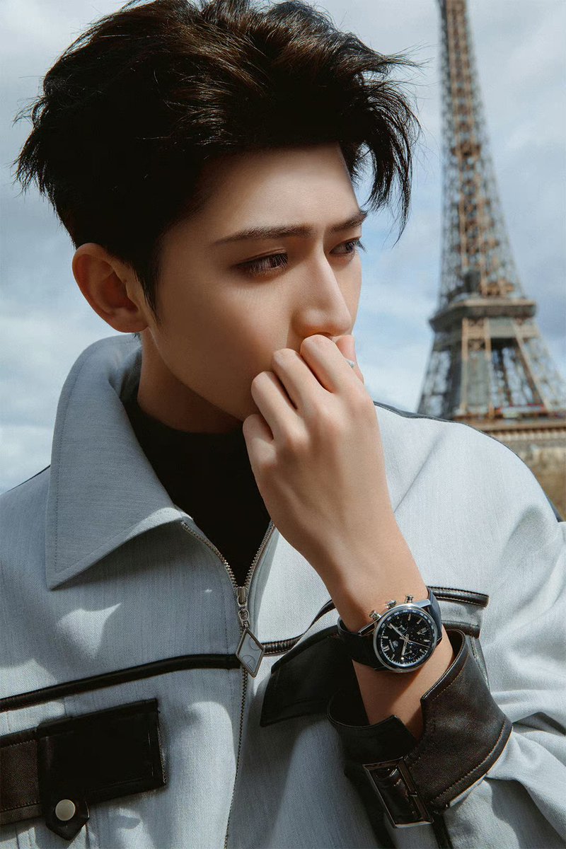 milali_k's tweet photo. holy ***
oh my gosh @TAGHeuer  give us more!!!
sooo beautiful !! Kun with tag heuer 
#CaiXuKun  #TAGHeuerxKUN
 #WatchesAndWonders2023  @CXK_official https://t.co/Vro8wuGS1d