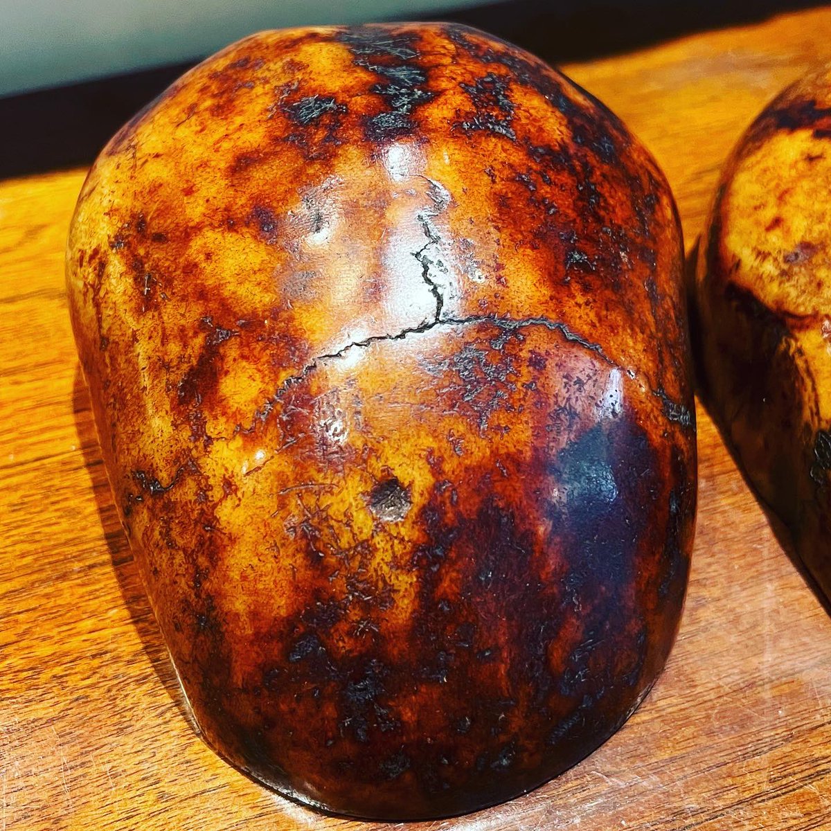 tibetantique's tweet photo. For both pair fire Kapala important ritual 🔥 #kapala #skull #bone #humanbone #human #skullcup #antique #history #old #nyingma #collection #tibet #lama #monastery #worldseries #collaboration #himalayanart #asianart #skull #skulls #ritual #rituals #obects #ritualobjects #仏教 https://t.co/dqu2JaRFnE