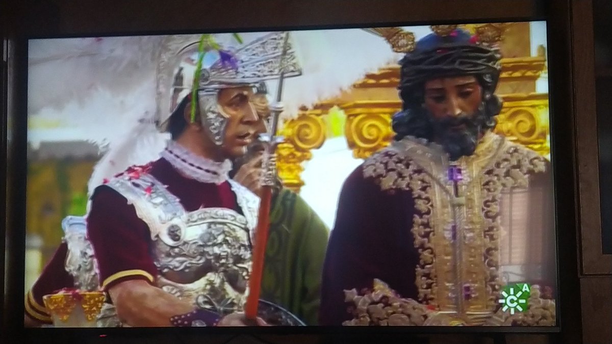 pacomadrig's tweet photo. DESDE MADRIGAL DE LAS ALTAS TORRES (AVILA), DISFRUTANDO DE BUESTRAS PROCESIONES #LaMadrugáCSur https://t.co/TZqLLo1OoP