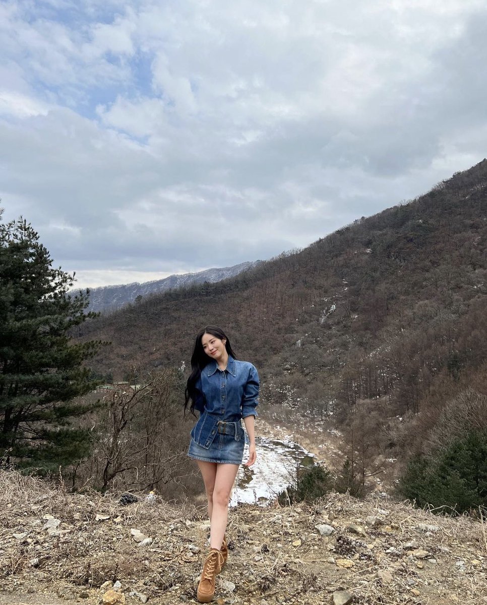 yibusriracha's tweet photo. sorry i’ve been so inactive guys! my gf’s just rlly felt like i’m not spending enough time w her lately so we’ve been out a lot🥰thx for understanding https://t.co/VfnRqgiSOK