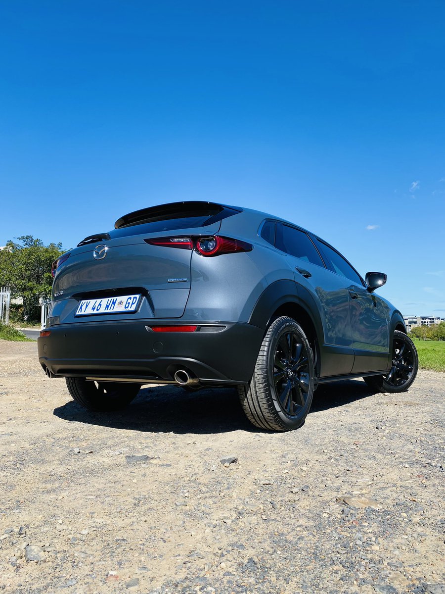 Dean_Friederich's tweet image. This week, I’m jumping into the @Mazda_SA CX-30 Carbon Edition! 🤠

🇯🇵: 2.0L 6-spd auto, 121kW/213Nm
🇯🇵: Stylish yet quirky design 
🇯🇵: Very ergonomic interior
🇯🇵: Interesting list of spec

💸: R532 200 *as tested

YouTube &amp;amp; TikTok review coming soon! 🎥😉

#MazdaSA
#MadeWithSoul