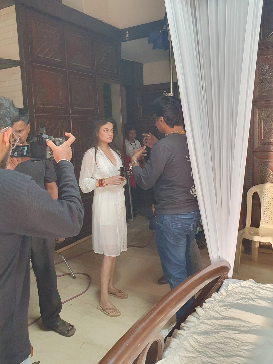 ajitgade16's tweet photo. My New Music Video Coming soon... 
With Sneha Ullal 
#musicvideo #shooting #shootingday #bollywood  #celebrities #snehaullal  #choreography #creativity #explore #director #music #video #choreographerlife #ajitgade #ajitgadeofficial https://t.co/tQxyc5UUo1