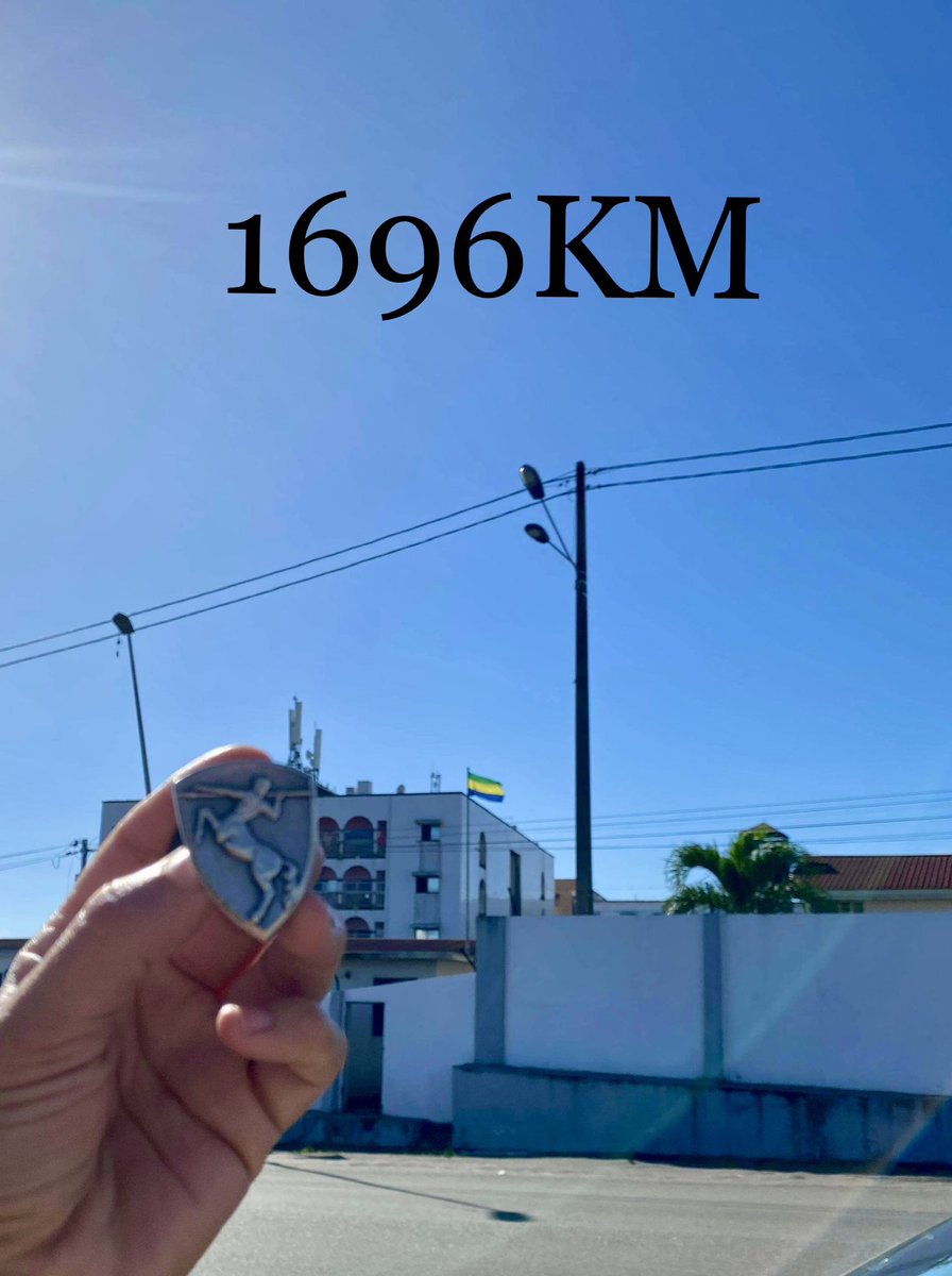 7e_brig_blindee's tweet image. 1696km parcourus pour le compteur #avecnosblessés de la #7BB! 
Un indice dans la photo pour trouver où notre pucelle est allée cette semaine! #TenirLEffort 🫵💪@armeedeterre