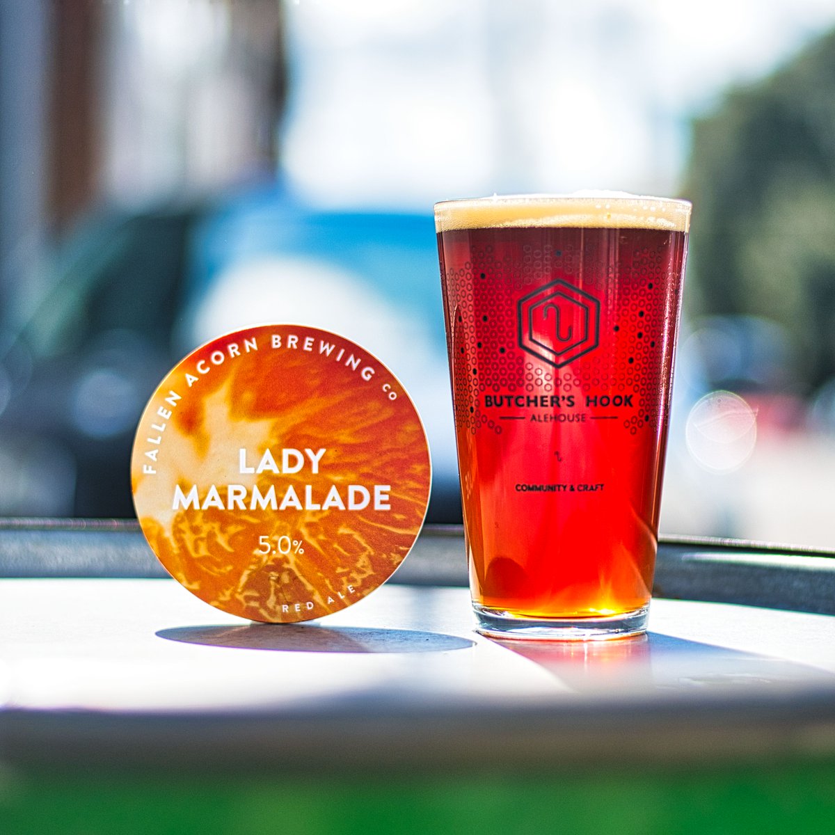 🍊 // Lady Marmalade // 🍊

This marmalade Red Ale (yeah, you heard me...) from <a href="/FallenAcornBrew/">Fallen Acorn Brewing</a> is a DELIGHT.

A perfectly indulgent sweet, malty treat for a bank holiday weekend.

Speaking of which, we're open from 1pm today, tomorrow, Sunday &amp; Monday. 🙌

See you soon!