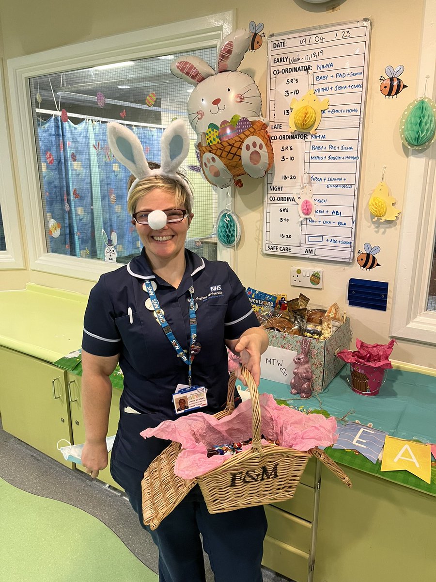 The Easter Bunny has visited Major Trauma at MRI 🐰🐣❤️ 

Spreading Easter cheer to patients and staff. 

Hope everyone has a lovely weekend in the sun! ☀️ 

#majortrauma #easterbunny #medtwitter 
<a href="/MFTnhs/">MFT NHS</a> <a href="/MFT_MRI/">Manchester Royal Infirmary</a> <a href="/eaa_mri/">EAA.MRI</a>