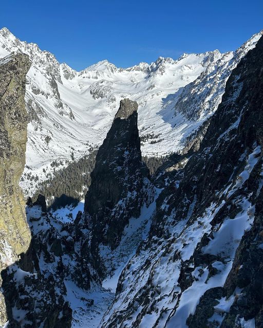 GORSKI_SWIAT's tweet photo. 🏔️#TATRY #IGŁA #MNICH
#portalgorski #horskyvodca #portaltatrzanski https://t.co/QyTkbwp0Qp