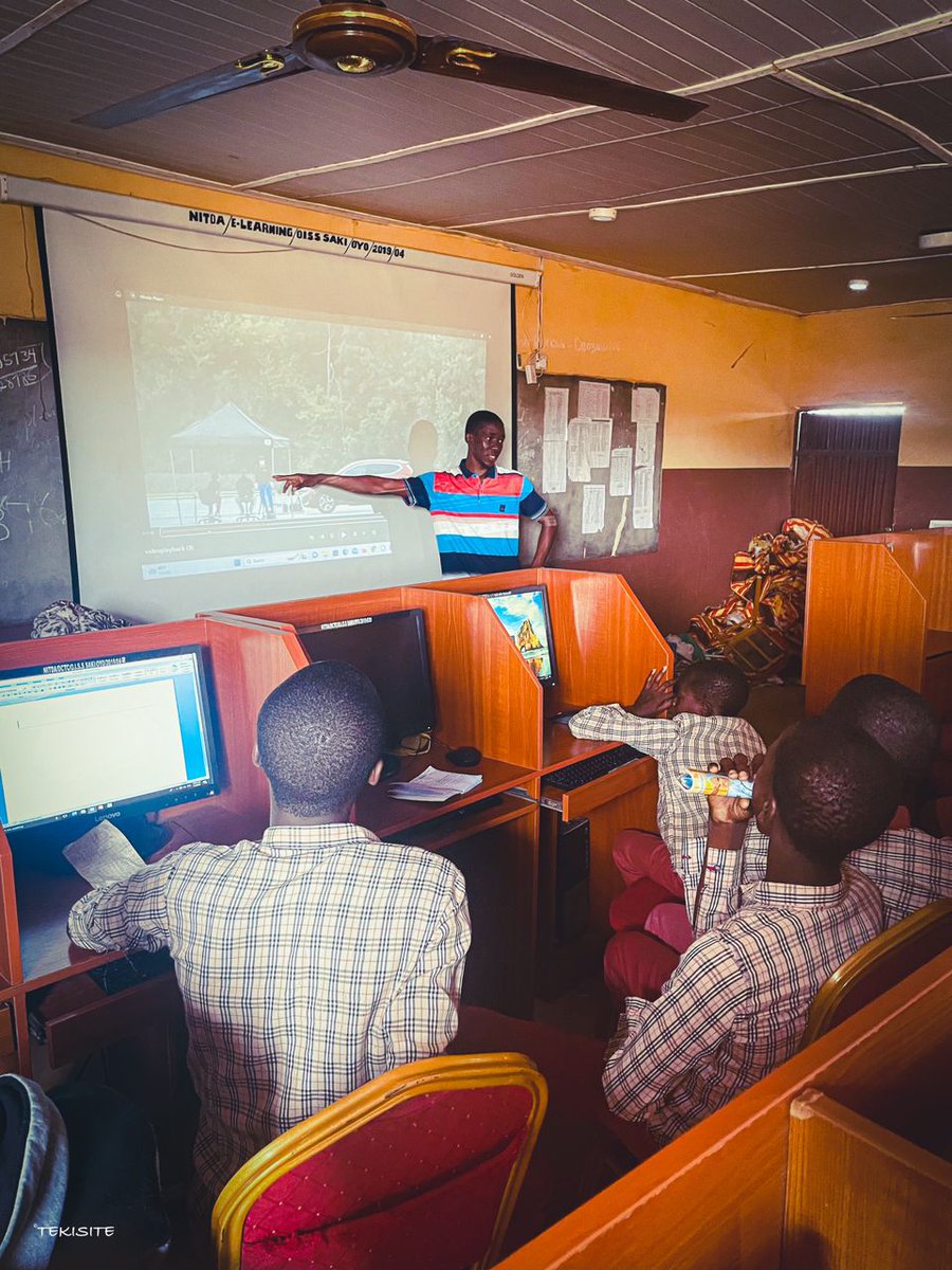 Tekisite_'s tweet image. A journey of learning and building.

#Tekisite #digitalskills #futureistech #ai #robots