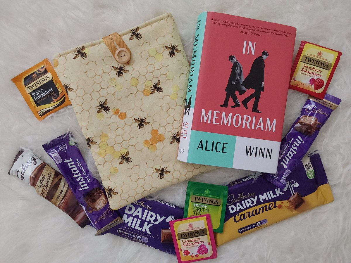 Emma 📚🏳️‍🌈💗 (booktwt) tweet media