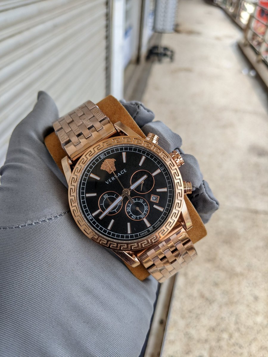yiga_ernest's tweet photo. Versace Watches for sale in different colors 
.Black
.Gold
.Silver
.Rose blue 
Contact me
 0784869516/0752077930 https://t.co/AyyaBj0nuH