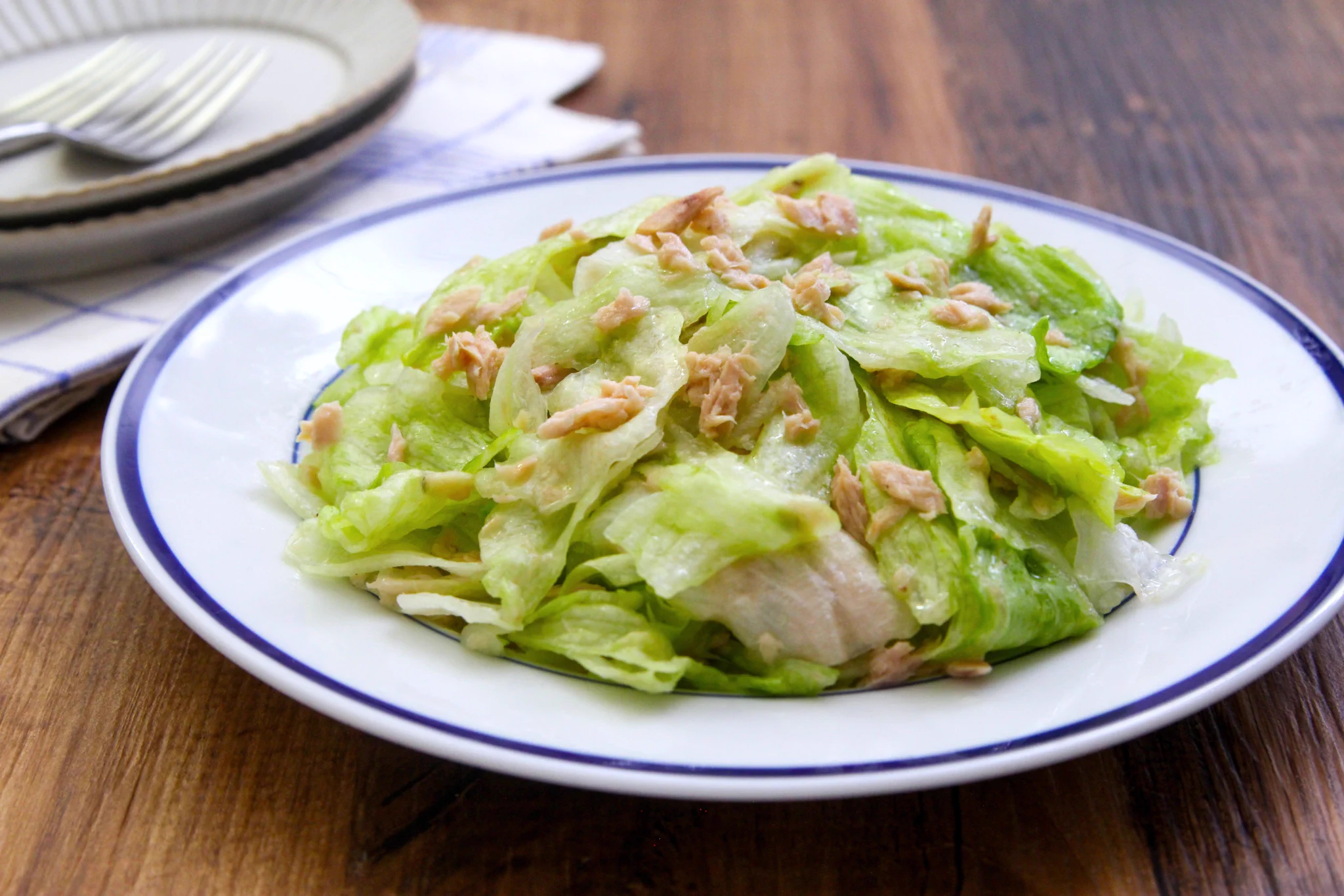 レタスをぱくぱく食べられちゃいそう！特製ダレによる味付けが美味しそうな「レタス」レシピ！