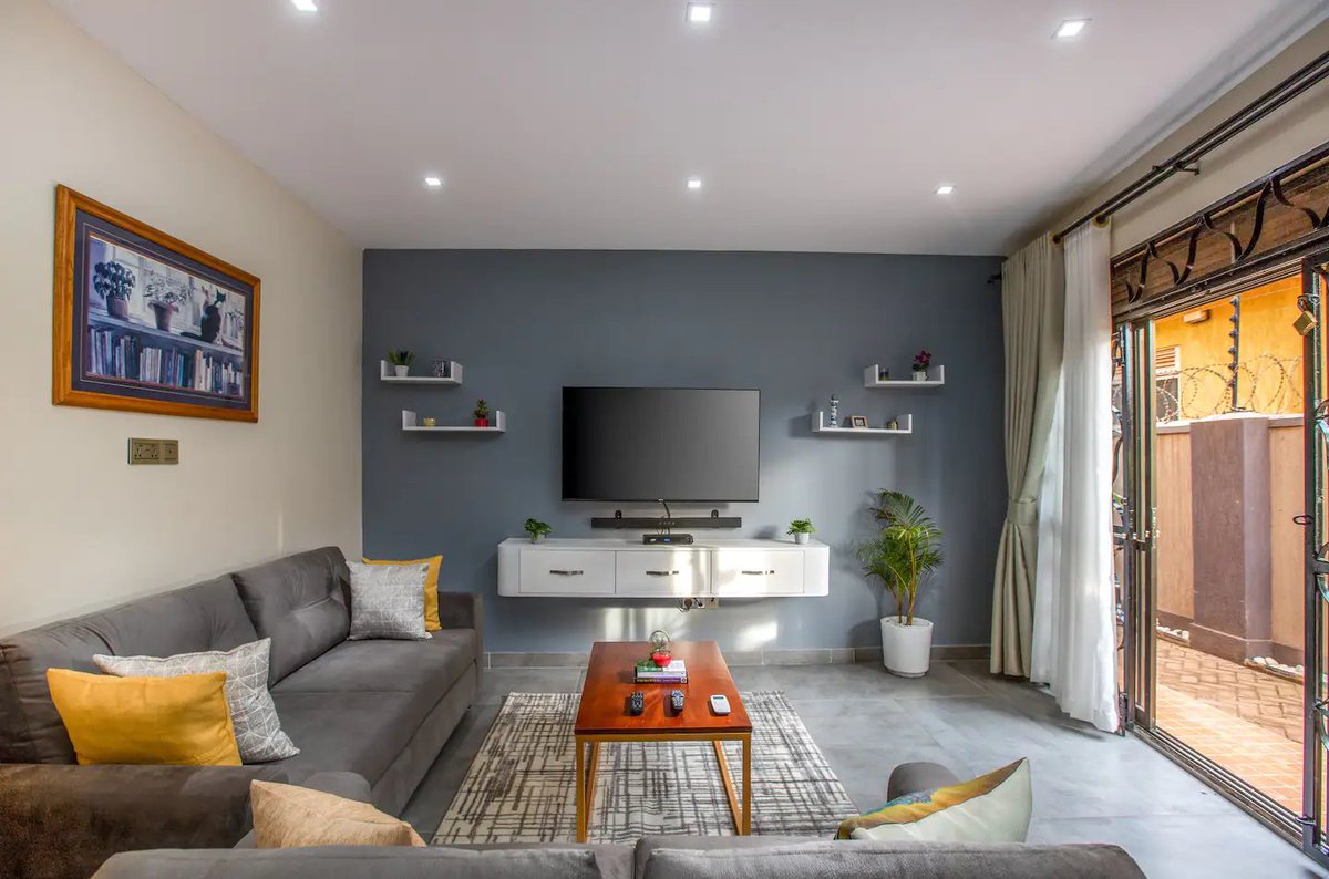 hadestays's tweet photo. The Pearl of Africa is calling, this home in Kampala will cost you $38 a night, and host 2 guests.
Link to book: https://t.co/wNmbPbfhP3
#Hadehomes #travel #vacation #Africa #India https://t.co/fKBFoUSK49