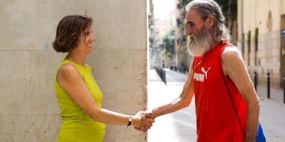ArrelsFundacio's tweet photo. Maneres d'implicar-te amb nosaltres que potser no coneixies!
👉 Unint-te al nostre Teaming
👉 Utilitzant una tipografia @Homelessfonts
👉 Fent servir imatges de #HomelessCommons
👉 Fent d'amfitrió(ona de #Tothomacobert
https://t.co/VKzur7Zthx https://t.co/7zySyplTlD