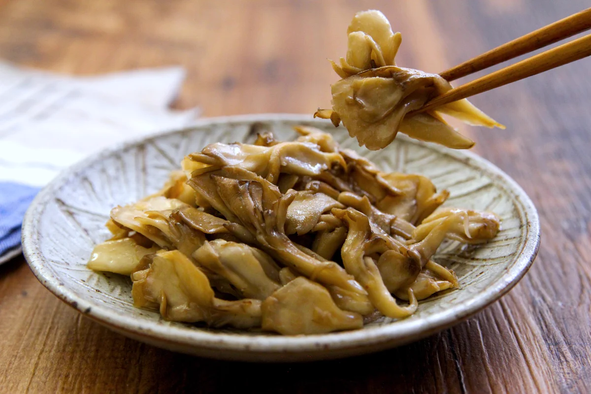 舞茸好きさん必見！特製の塩ダレによる味付けが美味しそうな舞茸レシピ！