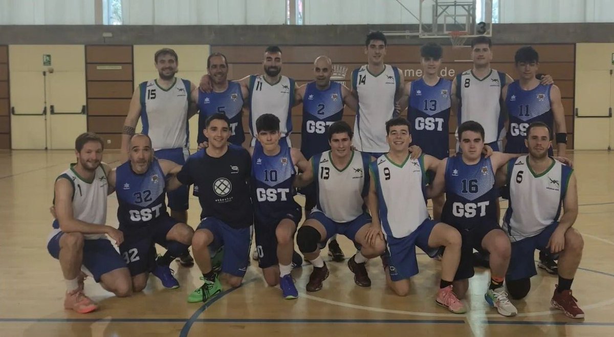 GordexolaST's tweet photo. Nuestros regis en el torneo contra @anorgasaski.

¡A darle duro! https://t.co/wZnqdRVYex