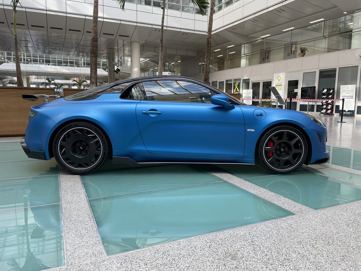 Pierre Vandenbroucke tweet media