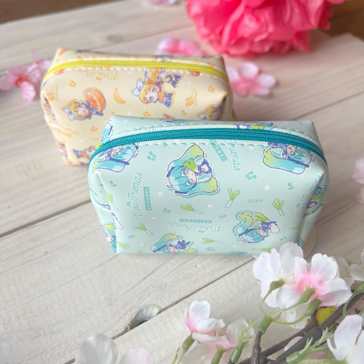 InkuCrate's tweet photo. Say hello to our special guest in this month’s crate - Hatsune Miku and her friends 💙 Cop this exclusive Miku stationery when you subscribe this month! https://t.co/JqGvX66XRn