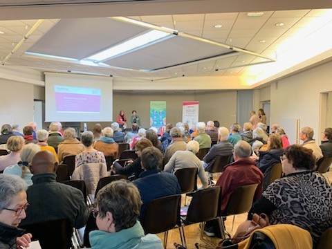 Aseptcvl's tweet photo. Ce 7/04/23 @Aseptcvl est aux côtés de @CarsatCVL et @AgircArrco à Orléans 
65 seniors assistent à la conférence "les clés pour rester en forme " animé par le Dr Eliana Alonso
Ils pourront ensuite participer aux ateliers proposés en 2023 sur la métropole par #ASEPT et @EPGVcentre https://t.co/FWIiqh8Gjz