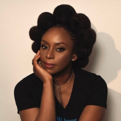 hyonobasi's tweet photo. Please let's celebrate this beautiful woman here👇 @ChimamandaReal , she's truly a woman of substance and dignity.
Ma, God bless you for all you do to make Nigeria a better country.
#NgoziChimamandaAdichie
#ARoleModel
#integrity
#Dignity https://t.co/RekKr9S8yv