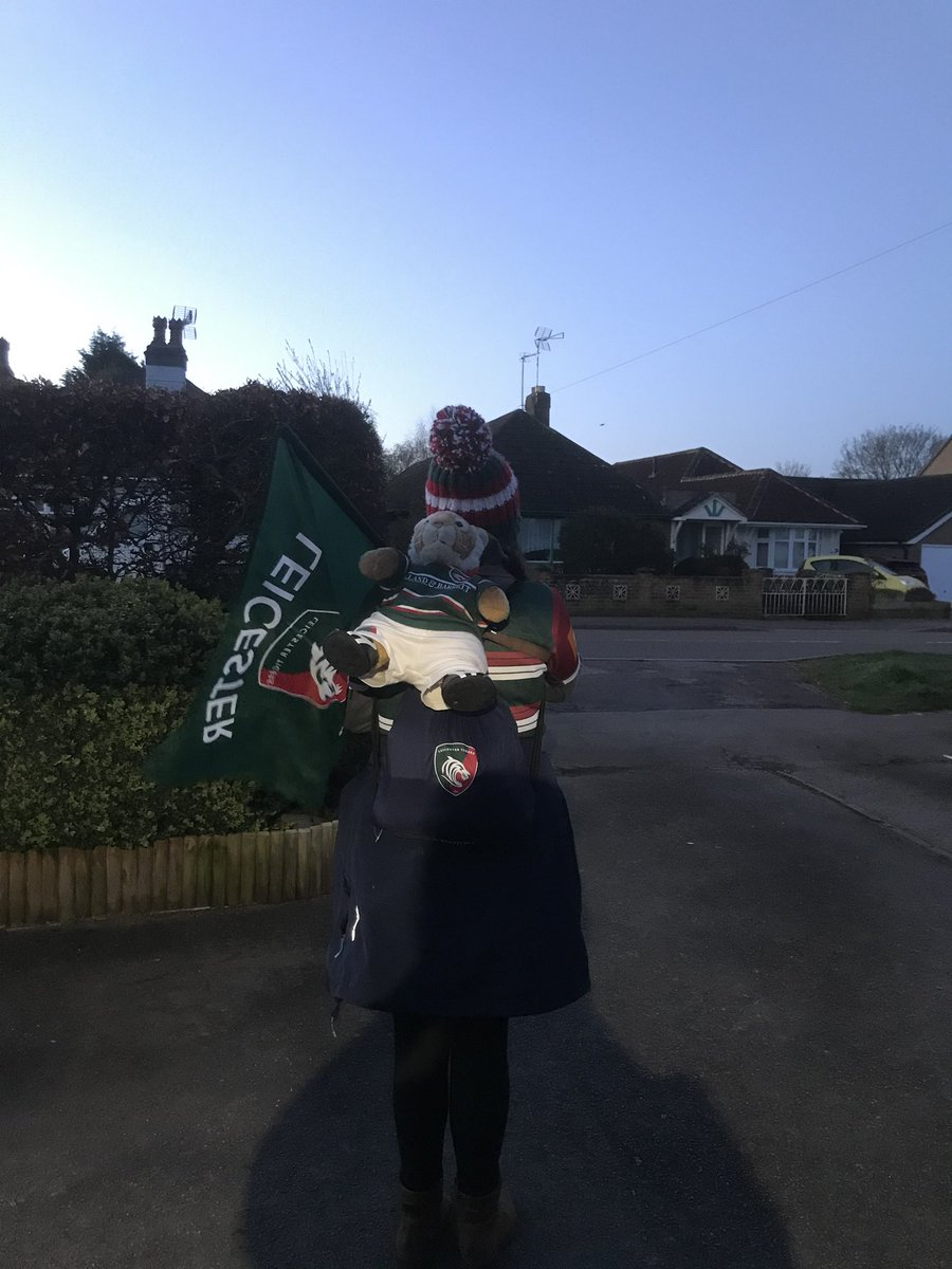 mj____97's tweet image. Set off at 6am currently on train to Holyhead 🐯❤️💚 #TigersonTour #COYT