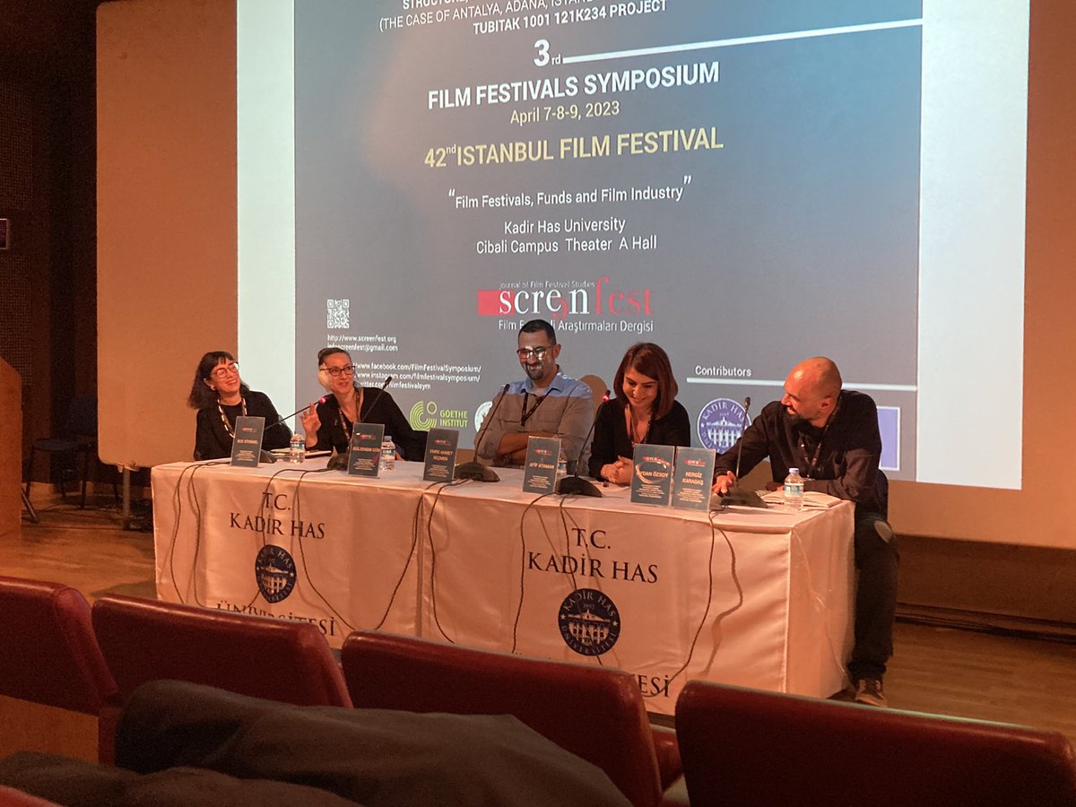 7-8-9 Nisan’da Sinema Salonu A’da devam edecek 3. Film Festivalleri Sempozyumu birinci oturumunu gerçekleştiriyoruz.