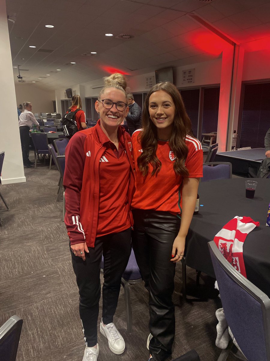 Ffion Miles tweet media