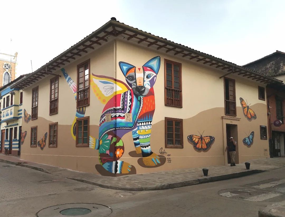 #Streetart by #AngelDavidRamos @ #Bogota, Colombia, for #Inquebrantable
More pics at: barbarapicci.com/2023/04/07/str…
#streetartBogota #streetartColombia #Colombiastreetart #arteurbana #urbanart #murals #muralism #contemporaryart #artecontemporanea