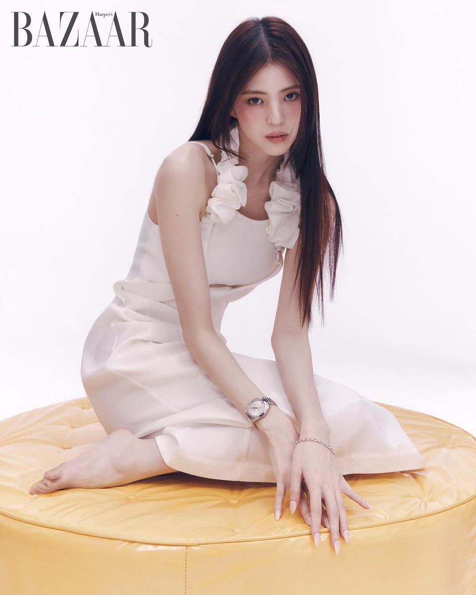 hansoheeglobal's tweet photo. Han Sohee (#HanSohee #한소희) for Harper's BAZAAR Korea https://t.co/eQY6MYVbHJ