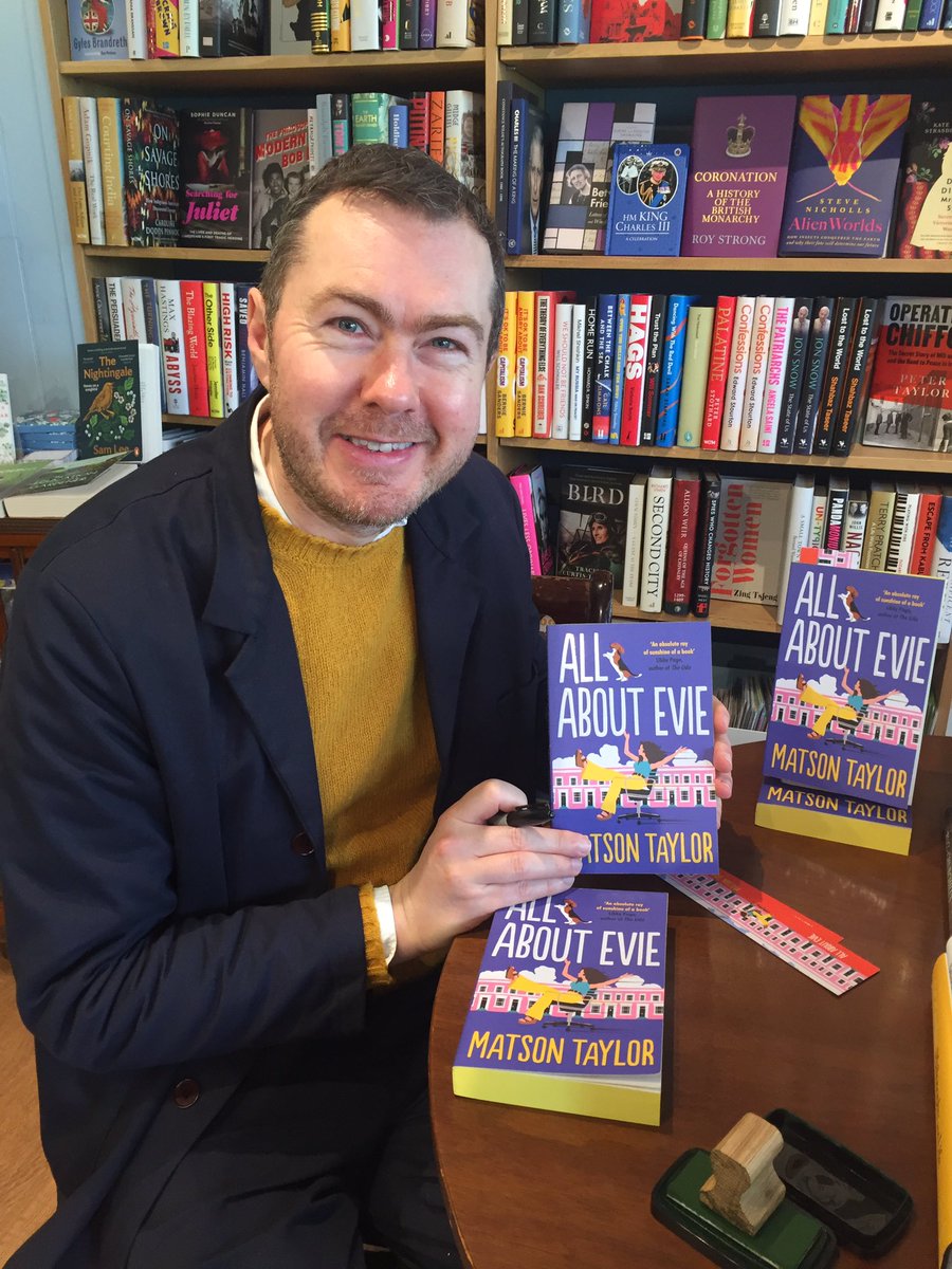 The Barnes Bookshop tweet media